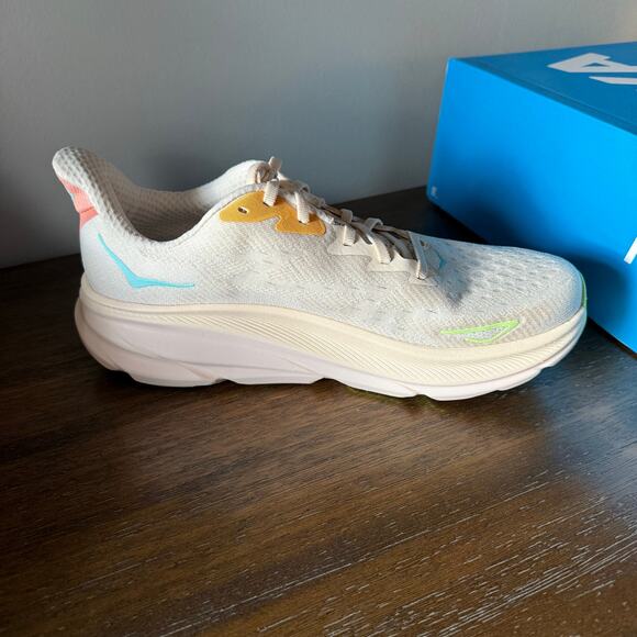 Hoka One One Woman’s Clifton 9 Cream Pink Walking Running Sneakers- Size 10B - Picture 5 of 9